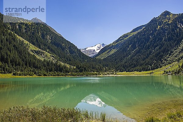 Wildgerlossee mit Blick auf die Reichenspitze  Wildgerlostal  Krimml  Pinzgau  Land Salzburg  Österreich  Europa