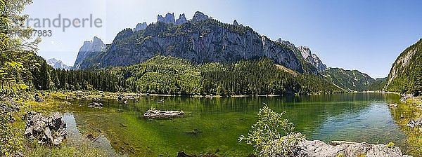 Dachsteinmassiv  Gosausee mit Blick auf den Gosaukamm  Gosau  Salzkammergut  Oberösterreich  Österreich  Europa