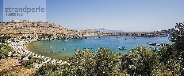 Vliha-Bucht und Strand von Lindos  Lindos  Rhodos  Griechenland  Europa