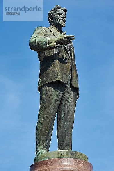 Statue von Michail Iwanowitsch Kalinin  Kalinin-Platz  Oblast Kaliningrad  Russland  Europa