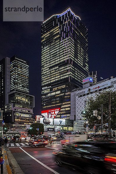 Ostturm des Shibuya Scramble Square  das höchste Gebäude in Shibuya City  Nachtaufnahme  Tokio  Japan  Asien
