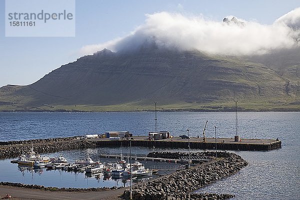 Kleiner Hafen  Stödvarfjördur  Ostisland  Island  Europa