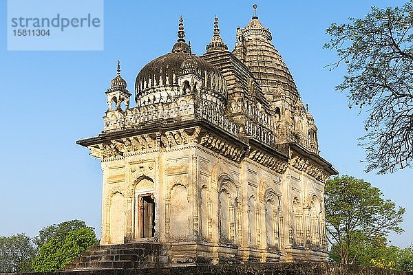 Parvati-Tempel  bekannt als Tempel der Einheit der Religionen  der drei Religionen gewidmet ist: Islam  Buddhismus  Hinduismus  Khajuraho Gruppe von Denkmälern  Madhya Pradesh Staat  Indien  Asien