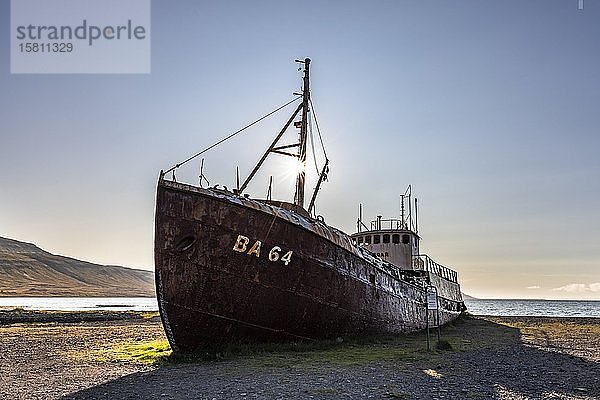 Schiffswrack Gardar BA 64  bei Patreksfjördur  Westfjorde  Island  Europa