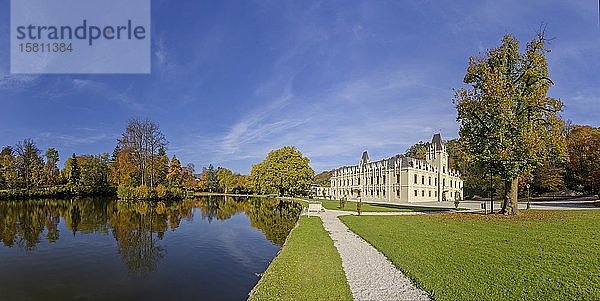 Burg  Hernstein  Niederösterreich  Österreich  Europa