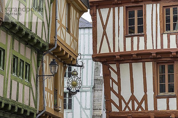 Fachwerkhäuser in der Altstadt  Vannes  Département Morbihan  Frankreich  Europa