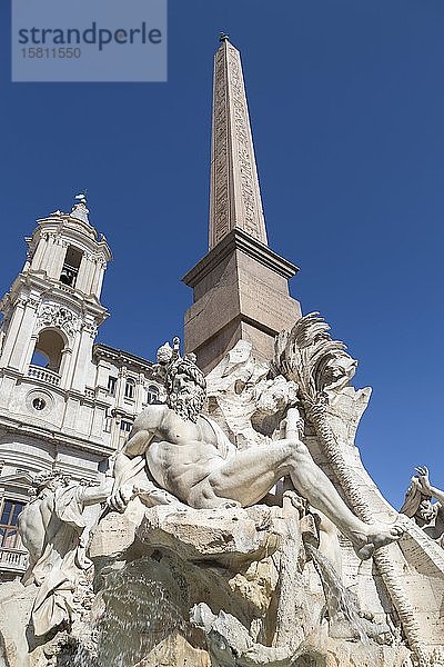 Fontana dei Quattro Fiumi  Piazza Navona  Rom  Italien  Europa