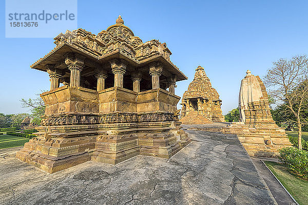 Nandi- und Visvanatha-Tempel  Khajuraho-Denkmälergruppe  UNESCO-Weltkulturerbe  Bundesstaat Madhya Pradesh  Indien  Asien