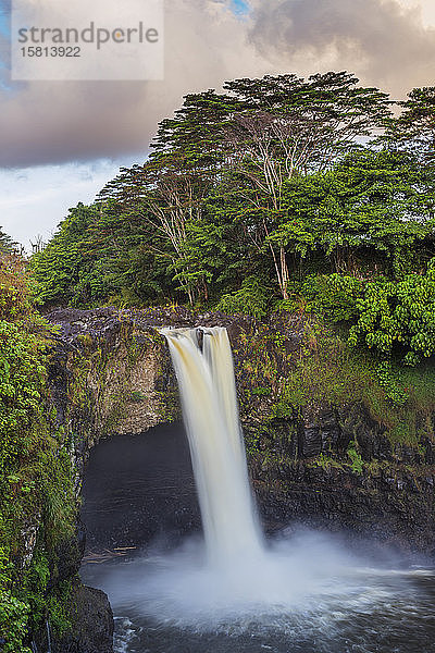 Rainbow Falls  Big Island  Hawaii  Vereinigte Staaten von Amerika  Nordamerika