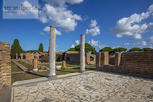 Schola di Traiano  Ostia Antica  Rom  Latium  Italien  Europa