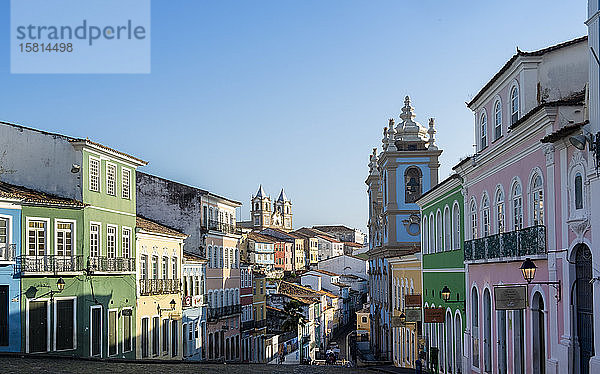 Blick auf das historische Zentrum Pelourinho in Salvador  UNESCO-Weltkulturerbe  Bahia  Brasilien  Südamerika