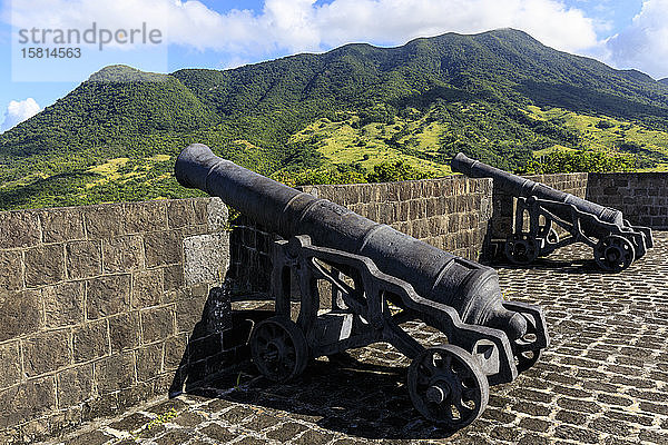 Kanonen der Zitadelle  Brimstone Hill Fortress National Park  UNESCO-Weltkulturerbe  St. Kitts  St. Kitts und Nevis  Inseln unter dem Winde  Westindische Inseln  Karibik  Mittelamerika