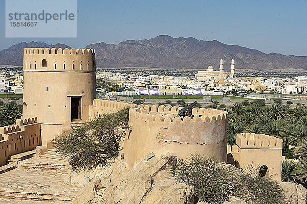 Festung Nakhl am Nordrand des Jabal Akhdar  Oman  Naher Osten