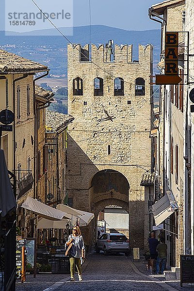 Porta Sant'Agostino  Montefalco  Perugia  Umbrien  Italien  Europa