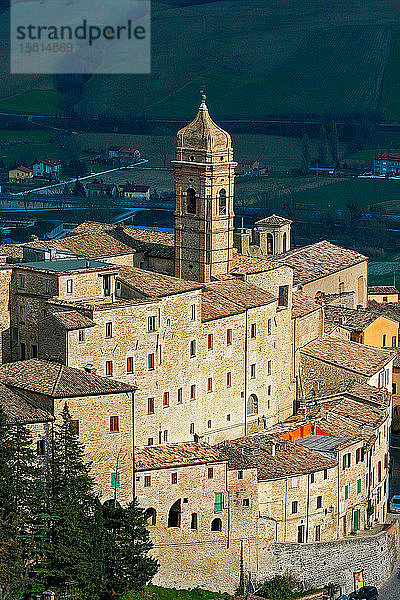 Serra San Quirico  Ancona  Marken  Italien  Europa