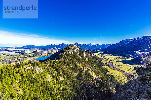 Deutschland  Bayern  Pfronten  Panoramablick vom Gipfel des Falkenstein