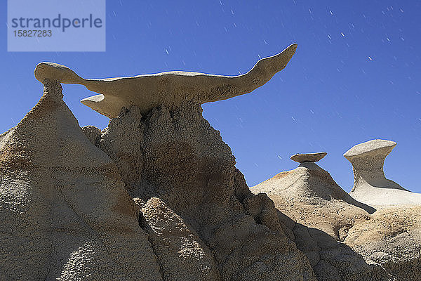 Wilde Felsformationen in der Wüste von New Mexico um n