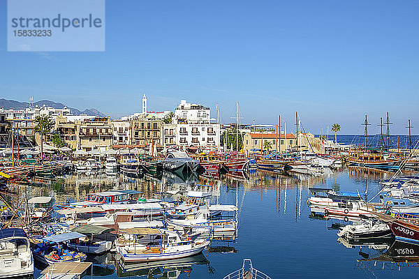 Boote im Hafen von Kyrenia  Kyrenia (Girne)  Zypern