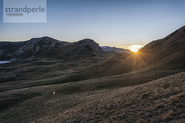 Sonnenuntergang in der Maroon Bells-Schneemassen-Wildnis