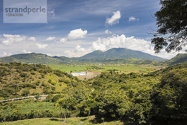 Landschaftsansicht der Berge  Monjas  Abteilung Jalapa  Guatemala