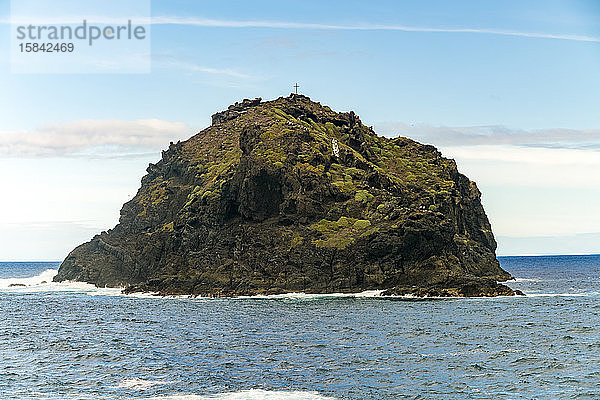 Roque de Garachico bei der Insel Teneriffa im Atlantik