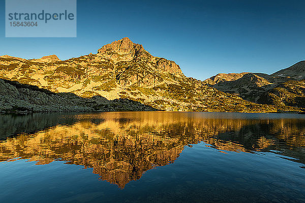 Popovo-See und Jangal-Gebirge im Pirin-Nationalpark Bulgarien.