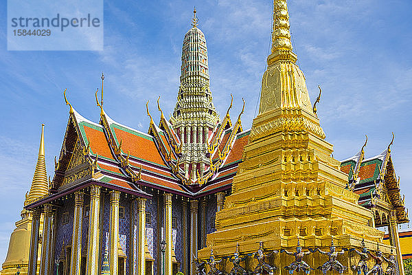 Goldene Stupa im Tempel des Smaragd-Buddhas (Wat Phra Kaew)
