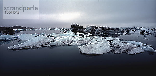 die Gletscherlagune Jokulsarlon im Südosten Islands