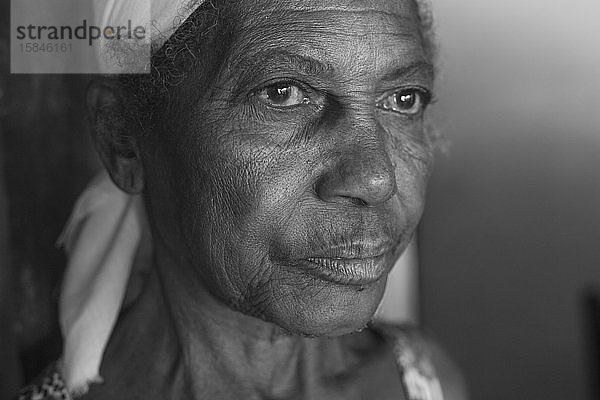 Ältere afro-brasilianische Frau aus Nordminas Gerais