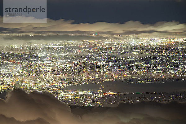 Stadtlandschaft mit Blick auf Los Angeles vom Mt. Wilson