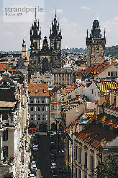 Blick auf das historische Altstadtzentrum von Prag  Tschechische Republik.