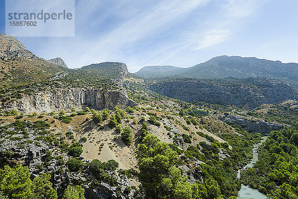 Panorama des Tals des Lochs im Naturgebiet der Desfilade