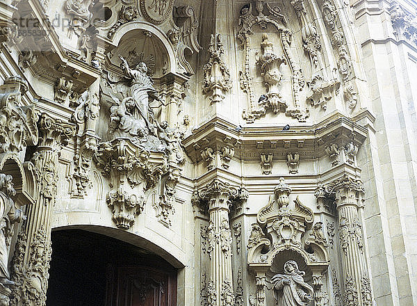 Kulturelle Kathedralen-Skulptur von San Sebastian Spanien  auf Film