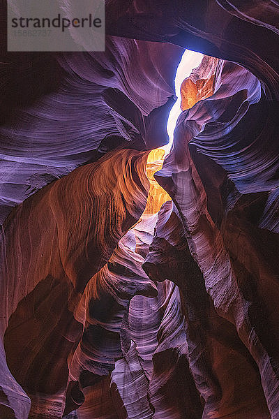 Das Innere des Antelope Canyon  Farbe und Texturen