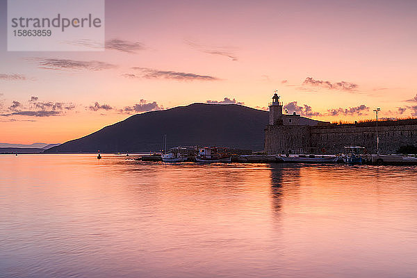 Früher Morgen im Schloss Santa Maura auf der Insel Lefkada  Griechenland.