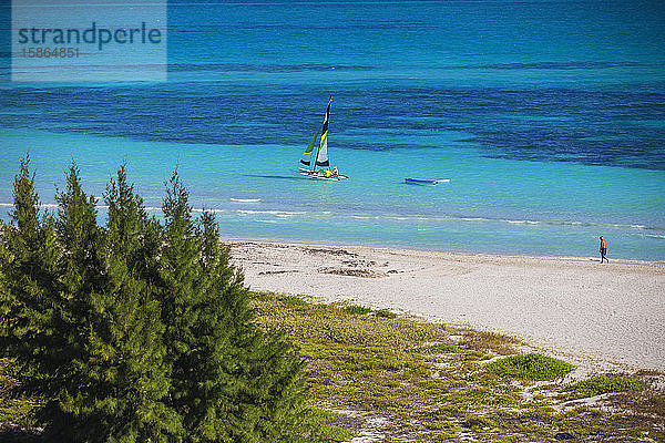 Blick auf den Strand von Varadero  Varadero  Kuba  Westindien  Karibik  Mittelamerika