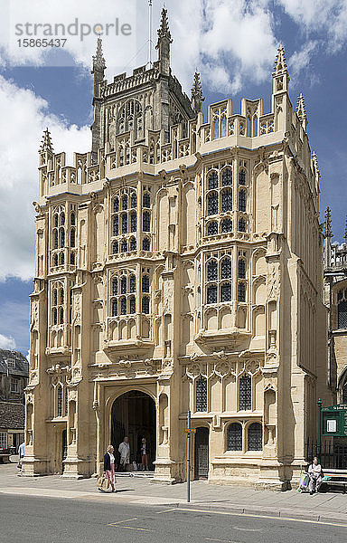 Südliche Veranda  Kirche St. John Baptist  Cirencester  Gloucestershire  England  Vereinigtes Königreich  Europa