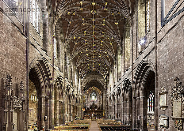 Kathedrale von Chester  Innenansicht Osten  Cheshire  England  Vereinigtes Königreich  Europa