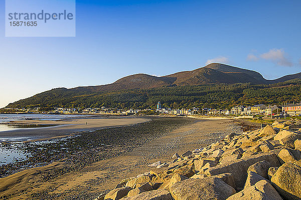 Seeverteidigungsanlagen  Newcastle Beach  Mourne Mountains  County Down Coast  Ulster  Nordirland  Vereinigtes Königreich  Europa