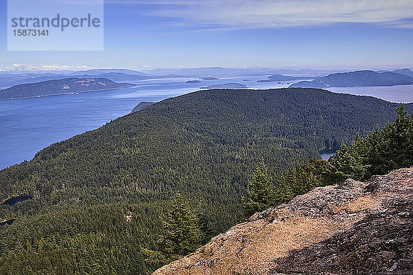 USA  Washington  San Juan County  Orcas Island  malerische Waldlandschaft