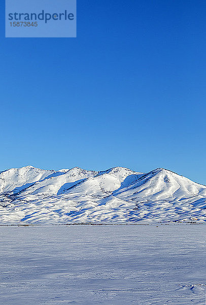 Verschneite Berge