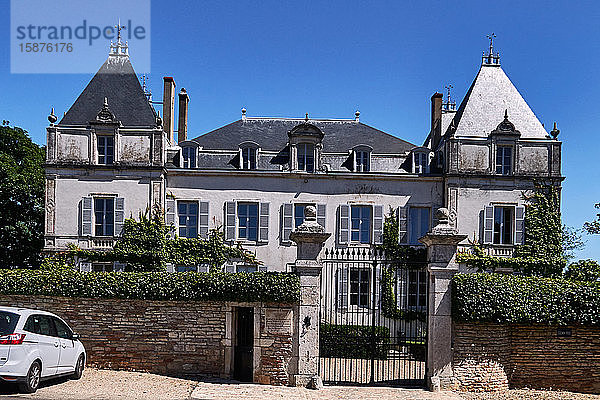Europa  Frankreich   Bourgogne-Franche-ComtÃ©  Departement  Schloss von Chamirey in Mercurey   Zu Beginn des 18. Jahrhunderts ein elegantes Schloss mit italienischem Einfluss