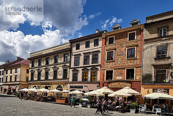 Europa  Polen  Woiwodschaft Lublin  Stadt Lublin  bemaltes Haus auf dem Marktplatz ' Rynek ' in der Altstadt