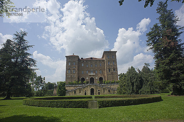 Italien  Piemont  Turin  Herzogliches Schloss von AgliÃ¨. Es gehÃ¶rt zu den Savoyer Residenzen  die zum UNESCO-Weltkulturerbe gehÃ¶ren.