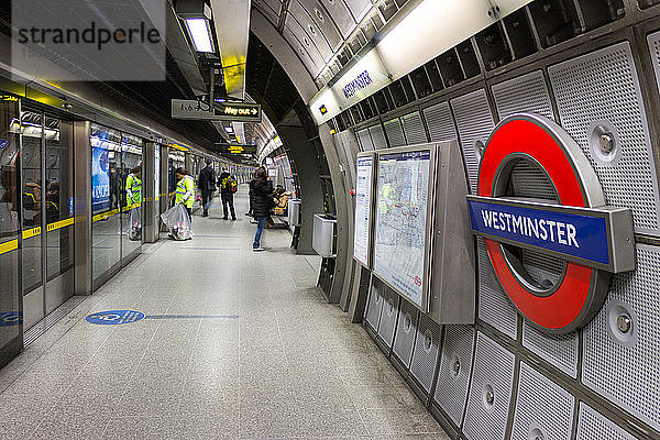 UK  England  London  die U-Bahn-Station  Westminster