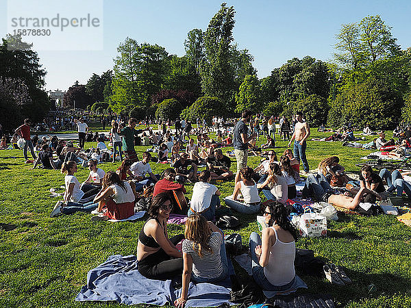 Europa Italien  Mailand  Parco Sempione  Grüner Stadtpark