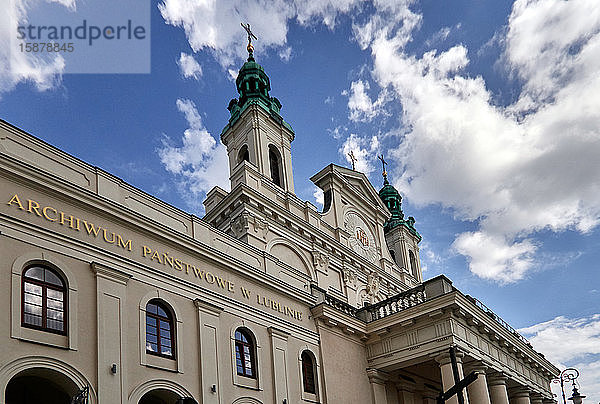 Europa  Polen  Provinz Lublin  Stadt Lublin  Die Kathedrale St. Johannes der Täufer wurde zwischen 1592 und 1617 als Kirche der Jesuiten erbaut. Sie war eine der ersten Barockkirchen in Polen. Seit dem frühen 19. Jahrhundert ist sie die Kathedrale der Diözese und seit 1992 die Kathedralkirche der Erzdiözese Lublin.