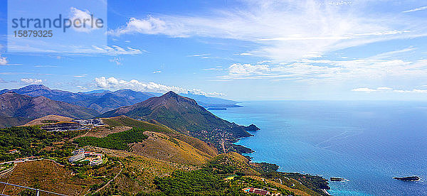 Italien  Basilikata  Maratea  die Küstenlinie vom Monte San Biagio aus gesehen