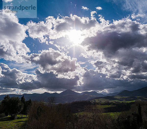 Italien  Marken  Sassoferrato  Wolke