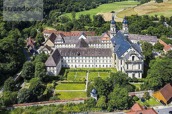 Deutschland  Baden-Württemberg  Schontal  Luftaufnahme des Klosters Schontal im Sommer